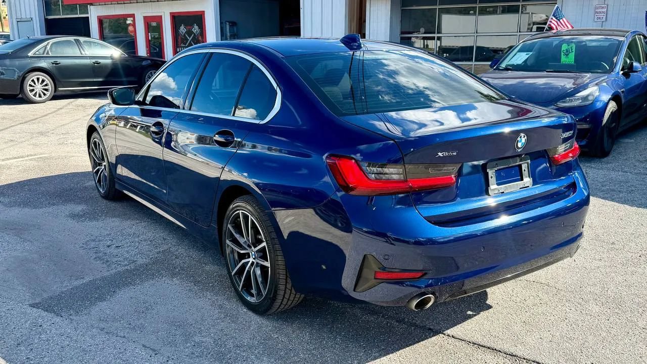 Used 2019 BMW 330i xDrive Sedan AWD/4WD image 6