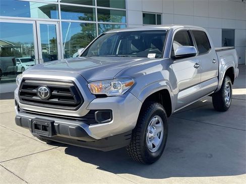 Used 2020 Toyota Tacoma SR5 image 2