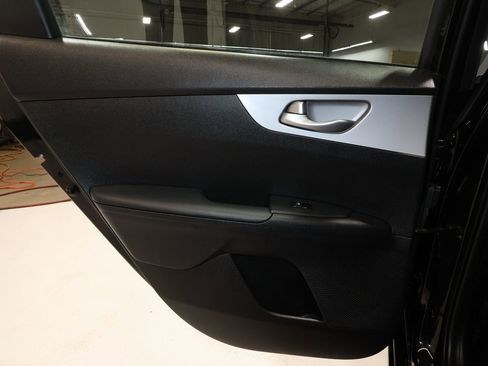 Used 2024 Kia Forte LXS image 19