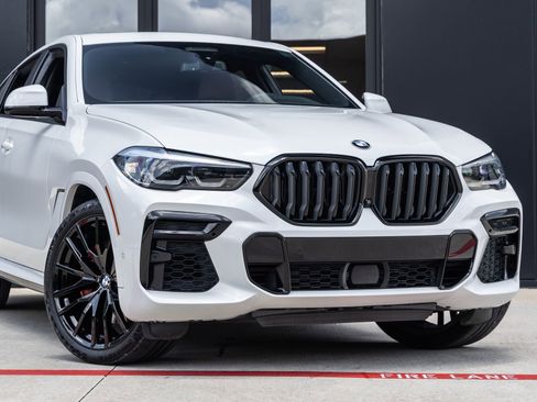 Used 2022 BMW X6 xDrive40i w/ M Sport Package AWD/4WD image 5
