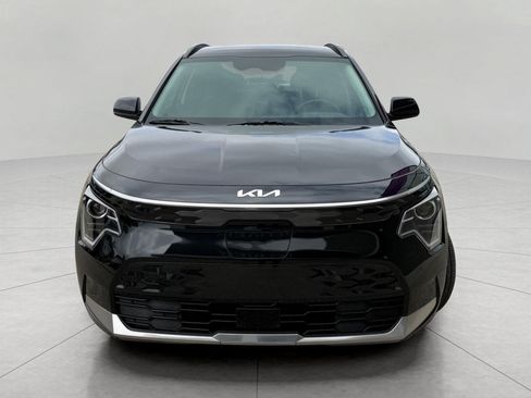 Certified 2024 Kia Niro Wind w/ Wind Preserve Package FWD image 3