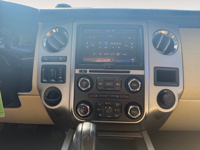 Used 2015 Ford Expedition XLT w/ Equipment Group 202A RWD image 6