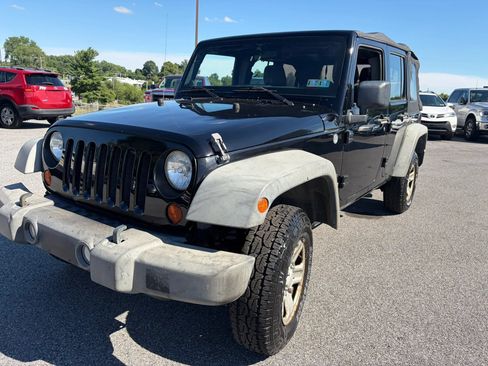 Used 2011 Jeep Wrangler Unlimited Sport AWD/4WD image 18