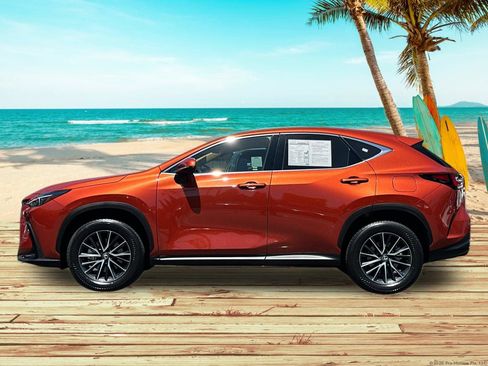 Used 2024 Lexus NX 250 FWD image 3