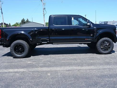 New 2026 Ford F350 Platinum AWD/4WD image 3