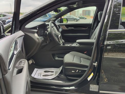 New 2025 Cadillac XT5 Premium Luxury w/ Technology Package image 7