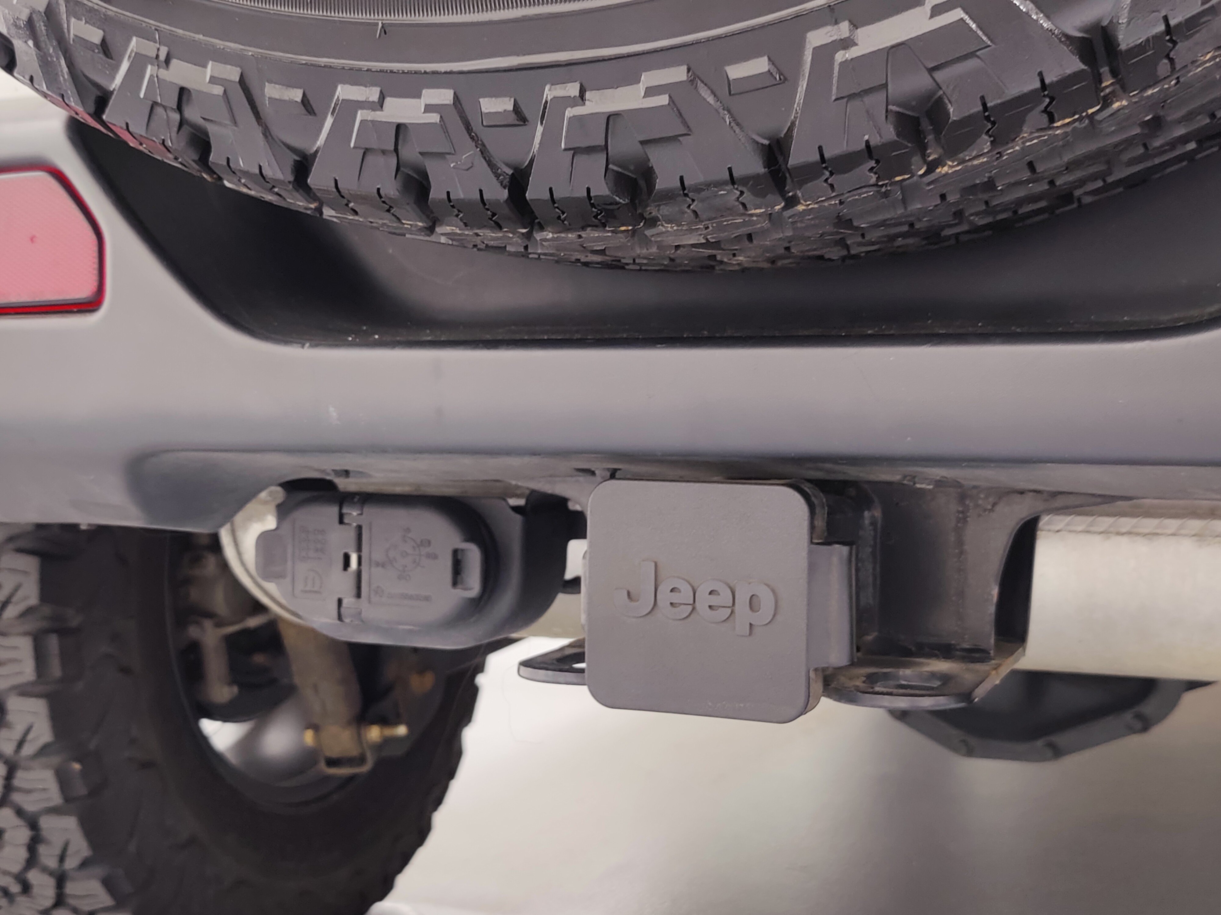 Used 2020 Jeep Wrangler Unlimited Sahara AWD/4WD image 11
