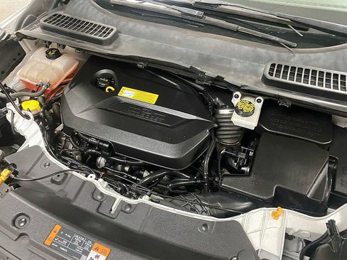 Used 2013 Ford Escape SE image 18