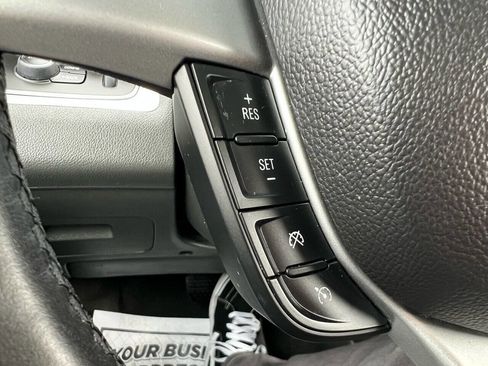 Used 2015 Chevrolet Spark LT image 42