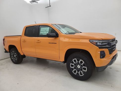 New 2025 Chevrolet Colorado Z71 image 1