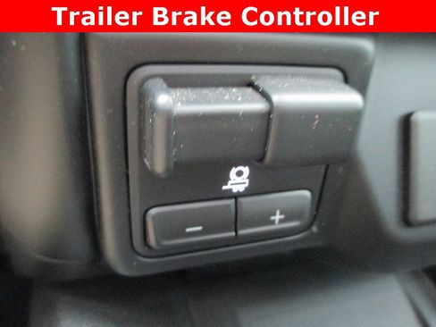 Used 2019 Chevrolet Silverado 1500 High Country image 19