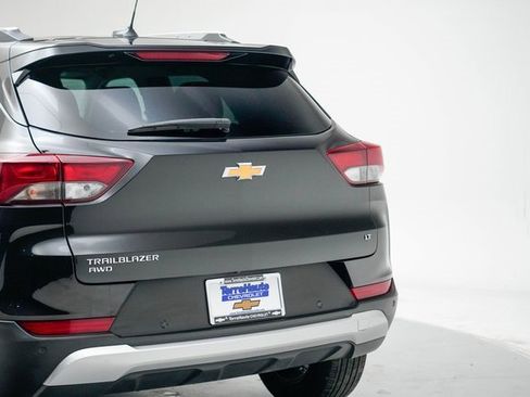 Used 2024 Chevrolet TrailBlazer LT w/ Convenience Package image 8