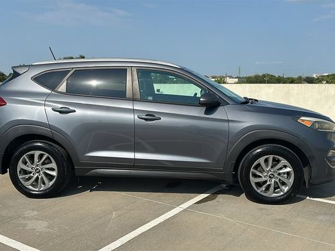 Used 2016 Hyundai Tucson SE w/ Option Group 02 FWD image 13