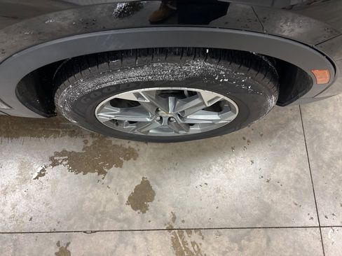 Certified 2023 Chevrolet Blazer LT w/ Convenience Package image 21