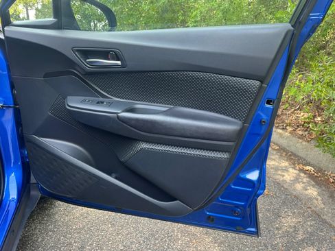 Used 2019 Toyota C-HR LE FWD image 13