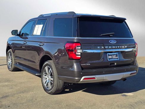 Used 2024 Ford Expedition Limited image 5