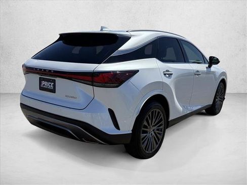 Used 2024 Lexus RX 350 FWD w/ Convenience Package image 5