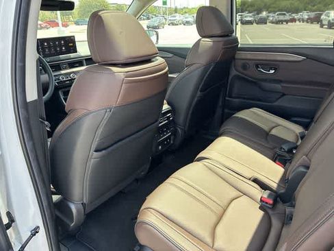 Used 2026 Honda Pilot Elite image 21