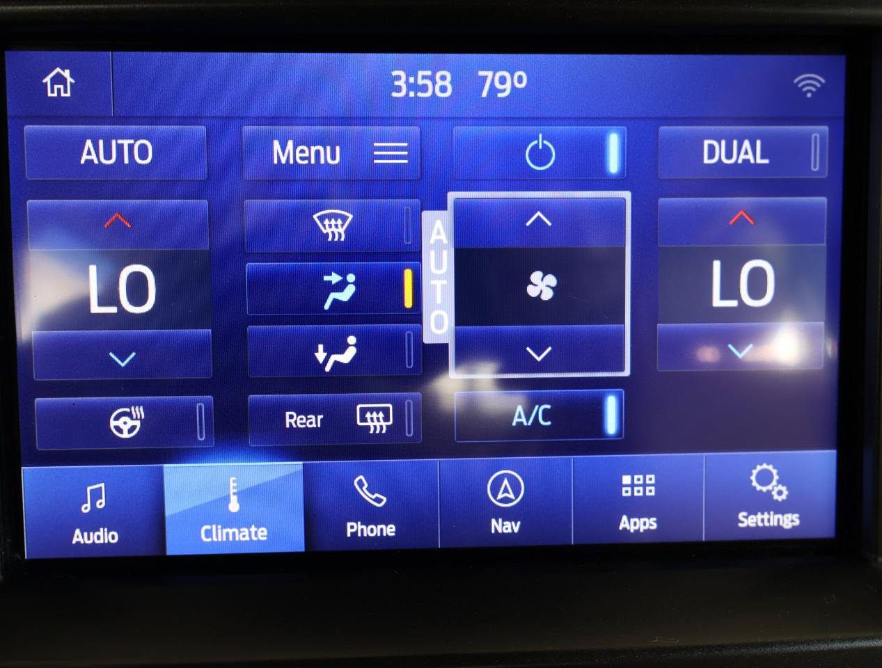 Used 2020 Ford F150 Lariat w/ Equipment Group 502A Luxury AWD/4WD image 50