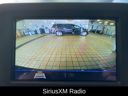 Used 2019 Chevrolet Equinox LT FWD image 3