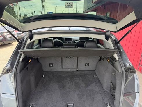 Used 2017 Audi Q5 2.0T Premium Plus w/ Technology Package image 5