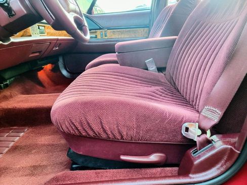 Used 1995 Buick Le Sabre Custom image 18