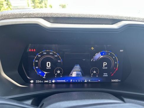 Certified 2024 Chevrolet Colorado Trail Boss w/ Advanced Trailering Package AWD/4WD image 13