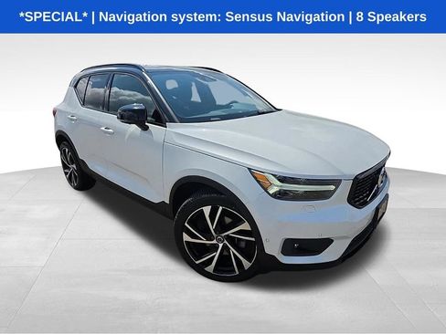 Used 2019 Volvo XC40 T5 R-Design AWD/4WD image 1