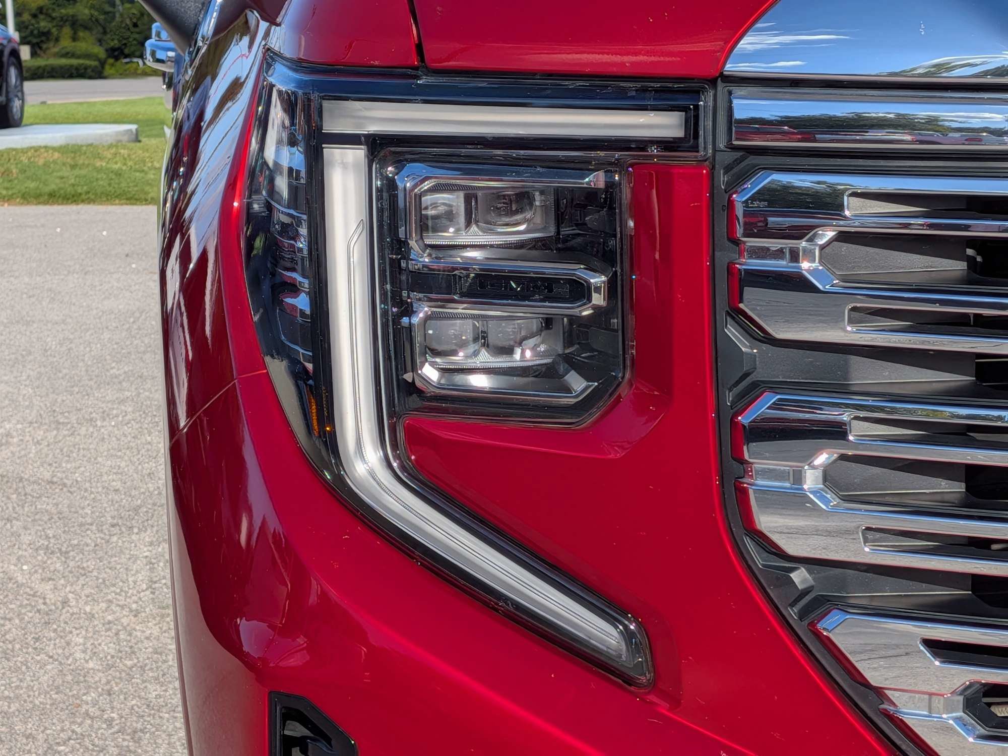 Used 2024 GMC Sierra 1500 Denali w/ Denali Reserve Package AWD/4WD image 10