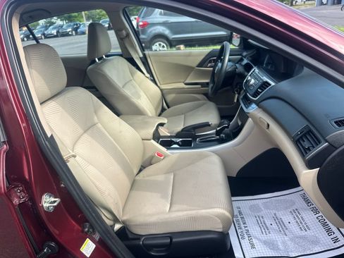 Used 2015 Honda Accord LX image 23