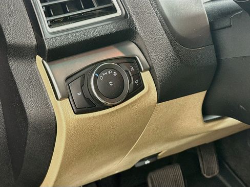 Used 2016 Ford Explorer FWD image 16