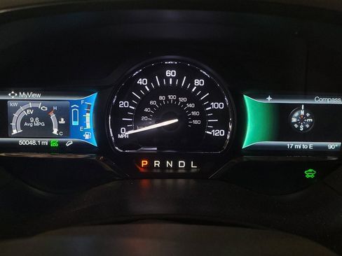 Used 2016 Lincoln MKZ Hybrid image 23