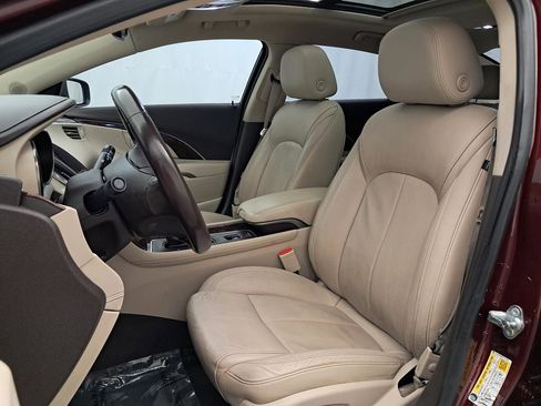 Used 2015 Buick LaCrosse Premium image 8