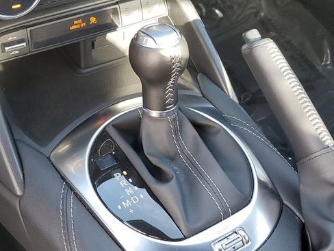 Certified 2025 MAZDA MX-5 Miata RF Grand Touring RWD image 24