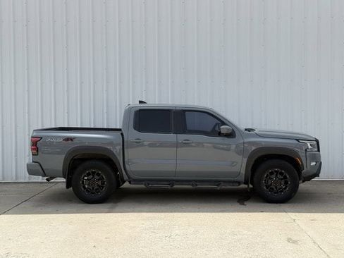 Used 2022 Nissan Frontier PRO-4X w/ Pro-4X Premium Package AWD/4WD image 3