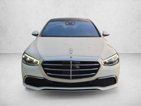 Used 2022 Mercedes-Benz S 500 4MATIC image 2
