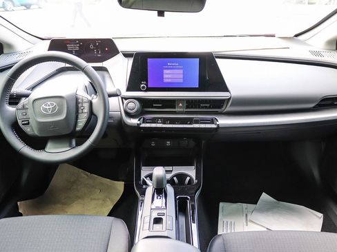 New 2026 Toyota Prius LE FWD image 8
