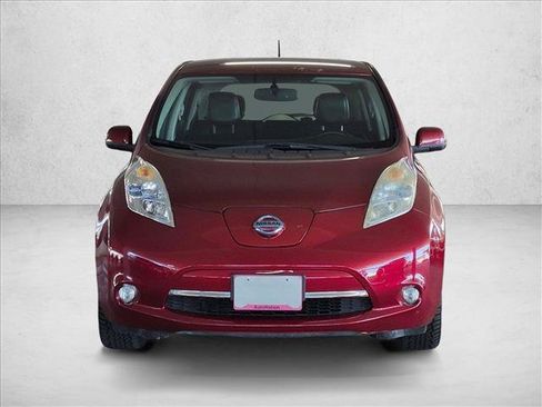 Used 2015 Nissan Leaf SL w/ Premium Package FWD image 2