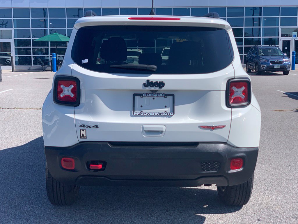 Used 2023 Jeep Renegade Trailhawk AWD/4WD image 7