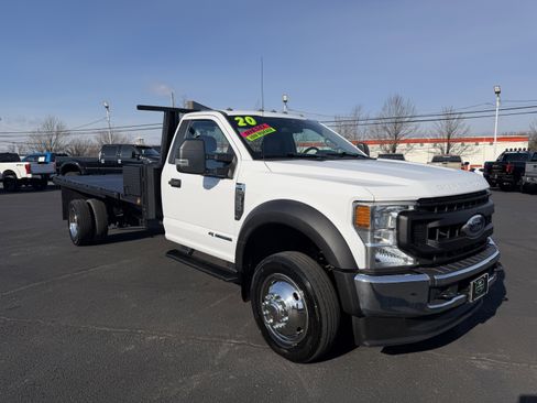 Used 2020 Ford F550 XLT image 2