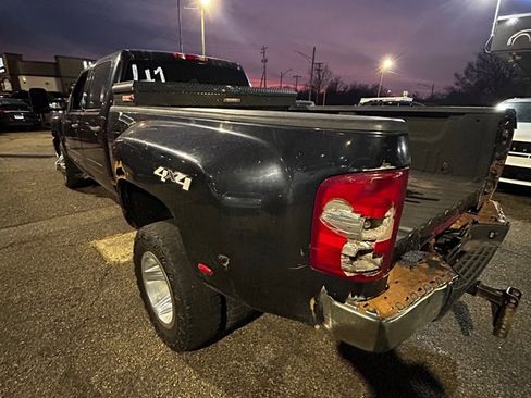 Used 2008 Chevrolet Silverado 3500 LT w/ EZ-Lift Tailgate Package image 4
