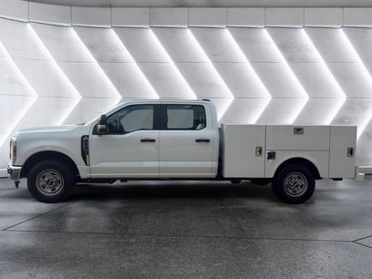 New 2026 Ford F250 XL w/ XL Chrome Package