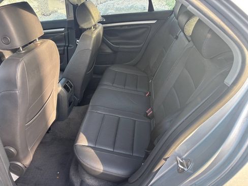 Used 2006 Volkswagen Jetta 2.5 FWD image 17
