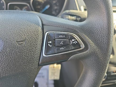 Used 2016 Ford Focus SE image 22