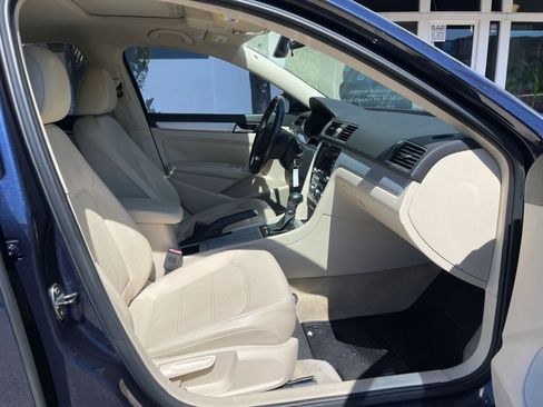 Used 2012 Volkswagen Passat 2.5 SE FWD image 22