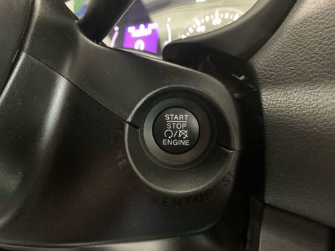 Used 2018 Jeep Renegade Latitude image 37