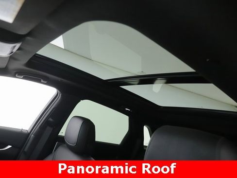 Used 2025 Cadillac XT5 Premium Luxury image 18