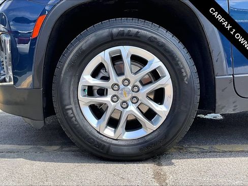 Used 2023 Chevrolet Traverse LS FWD image 33