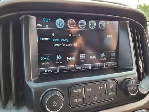 Used 2018 Chevrolet Colorado Z71 AWD/4WD image 24