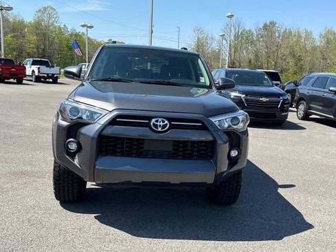 Used 2021 Toyota 4Runner SR5 RWD image 9